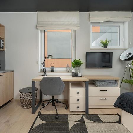 Trendy Studios With Home Office Near Wroclaw Main Station By Noclegi Renters Екстер'єр фото