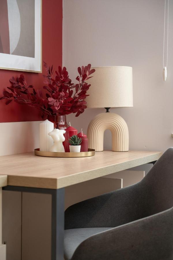Trendy Studios With Home Office Near Wroclaw Main Station By Noclegi Renters Екстер'єр фото