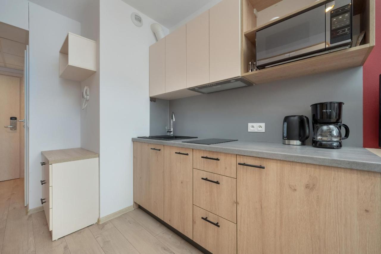 Trendy Studios With Home Office Near Wroclaw Main Station By Noclegi Renters Екстер'єр фото