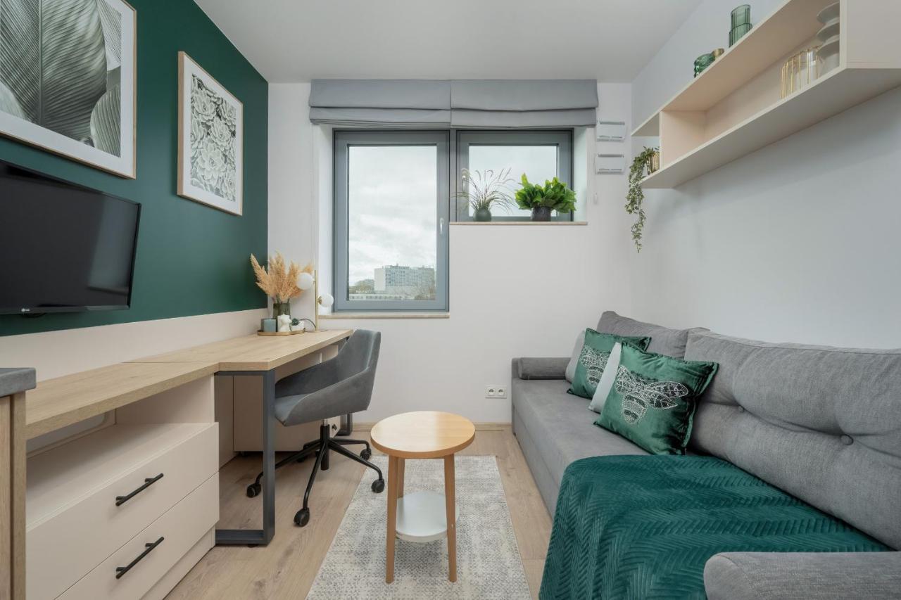 Trendy Studios With Home Office Near Wroclaw Main Station By Noclegi Renters Екстер'єр фото