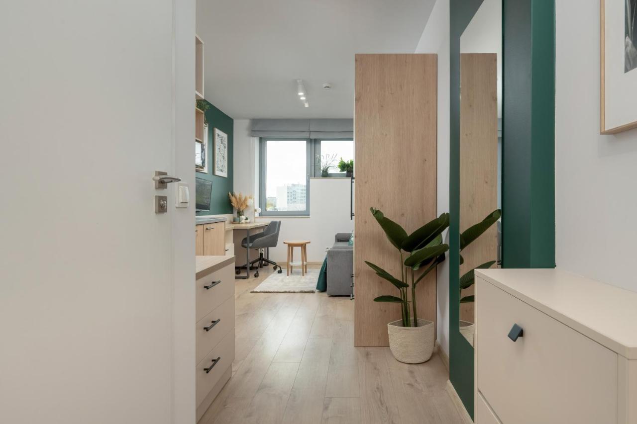 Trendy Studios With Home Office Near Wroclaw Main Station By Noclegi Renters Екстер'єр фото