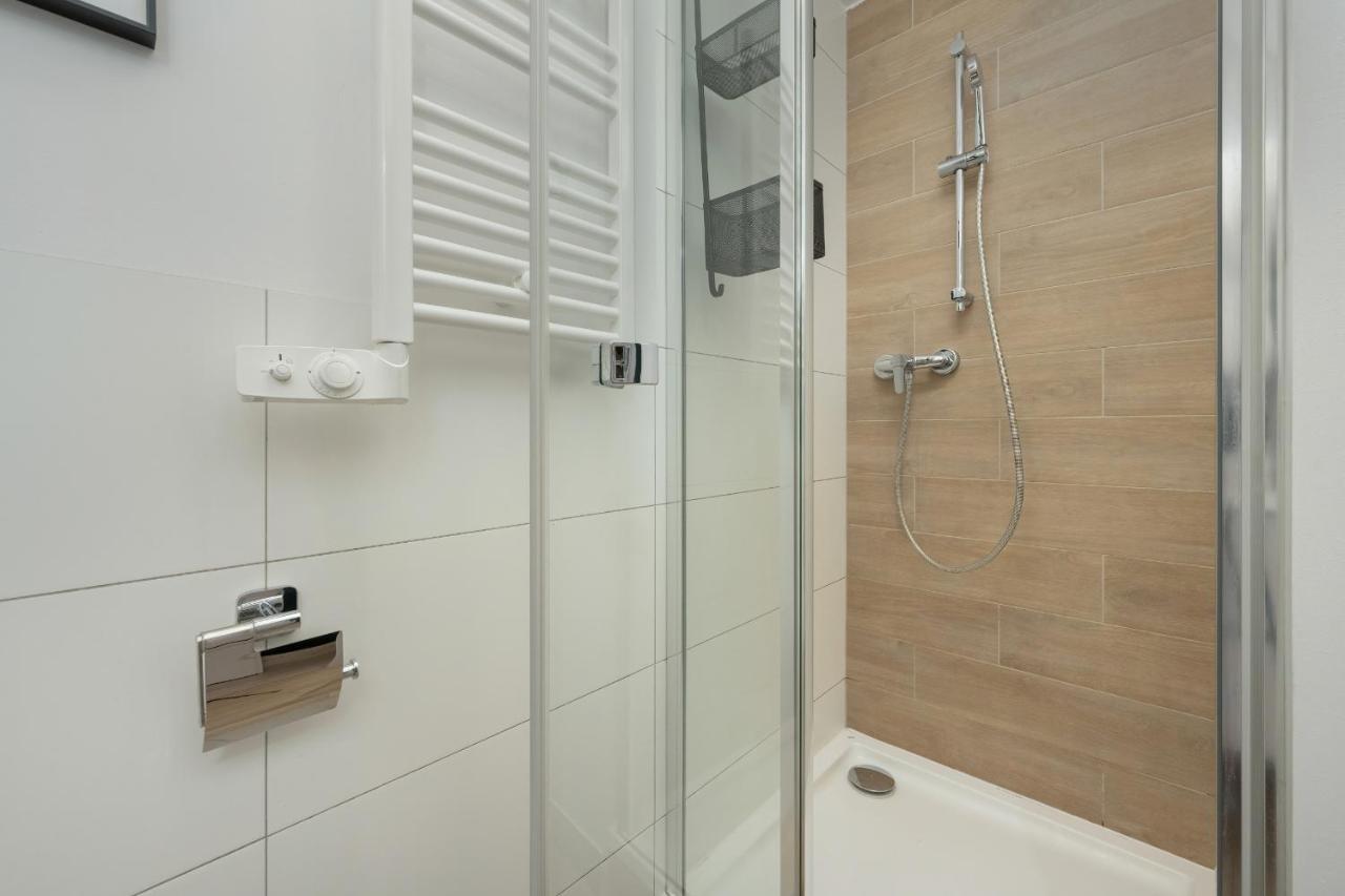 Trendy Studios With Home Office Near Wroclaw Main Station By Noclegi Renters Екстер'єр фото